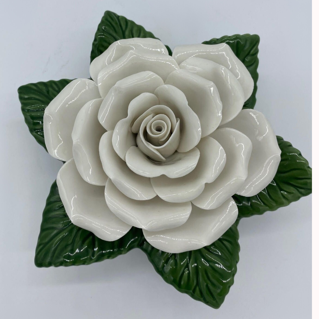 white rose base